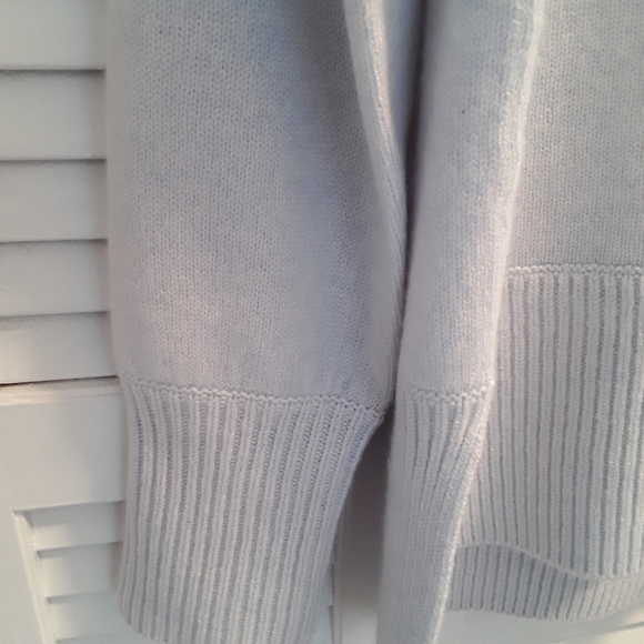 Vince Oversized Cashmere Sweater - Picture 7 of 10